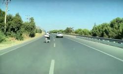 Motosiklet Yola Atladı, Sürücü Faciayı Önledi