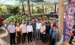 Üreticinin Karpuzu Büyükşehir Eliyle İhtiyaç Sahibine Ulaştırılıyor