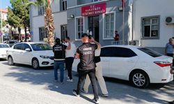 Denizli'de Araçların Motorunda Uyuşturucu Sevk Eden 3 Şüpheli Tutuklandı