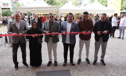 Denizli'nin Leblebisi Antalya'da Gündem Oldu! Gece Yarısından İtibaren Kuyruğa Girdiler