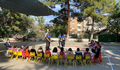 Acıpayam’da miniklere polis sevgisi, vatandaşa ise dolandırıcılık anlatıldı