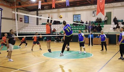 Çameli Kurumlar-Mahalleler Voleybol Turnuvası büyük heyecanla devam ediyor