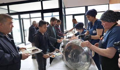 Tavas'ta emeğin bayramı sofrada kutlandı; Başkan Tatıl'tan anlamlı buluşma
