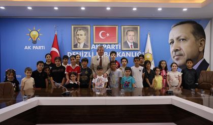 AK Parti Denizli İl Başkanlığı’nda Çocukların Bayram Coşkusu