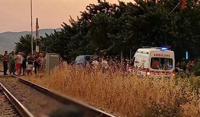 İzmir - Denizli treni kazaya karıştı