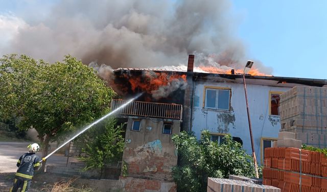 İş yeri yangını korkuttu!