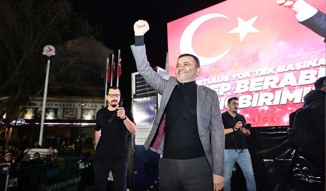 Başkan Çavuşoğlu; "Egemenlik Kayıtsız Şartsız Milletindir"