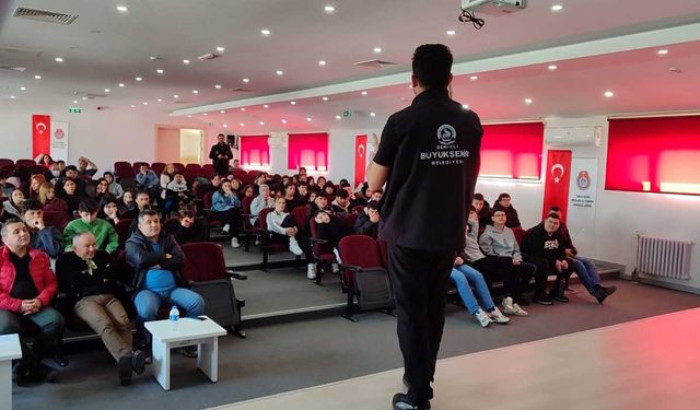 Denizli Büyükşehir Belediyesinden Öğrencilere Afet Farkındalık Eğitimi