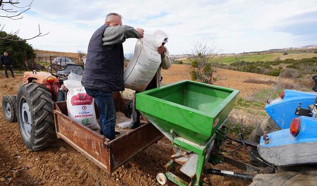 Denizli’de 542 Çiftçiye 75 Bin 100 Kilogram Gübre Desteği Sağladı