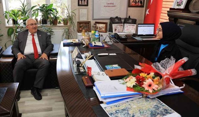 Çameli’nde başkanlık koltuğu Zeynep Sude'ye emanet edildi