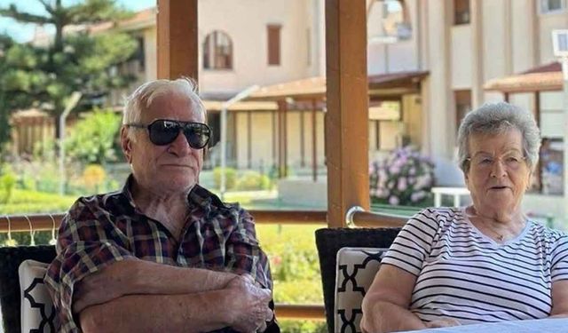 Ersun Yanal Annesinden 1 Hafta Sonra Babasını Da Kaybetti