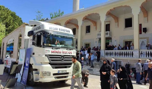 Minia Kudüs Tırını 4 günde 10 bin kişi ziyaret etti