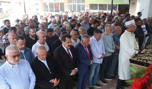 Hayatını kaybeden Nejat Varol son yolculuğuna dualarla uğurlandı
