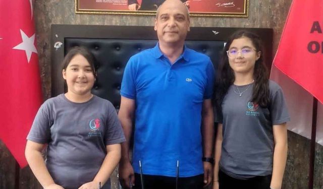 Denizli Bursluluk Sınavında 2 Türkiye 1.’si çıkardı