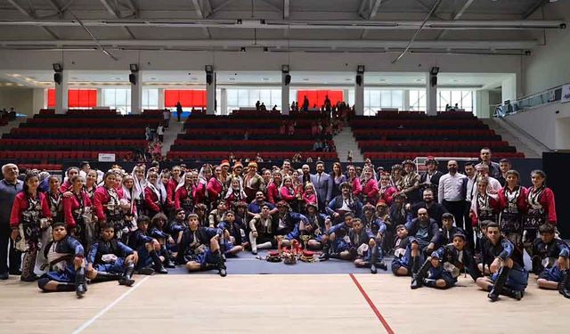 Halk oyunlarında 3 dalın şampiyonu Tavas Belediyesi Spor Kulübü oldu