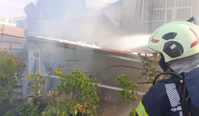 Yangında Mahsur Kalan 3 Çocuk Son Anda Kurtarıldı