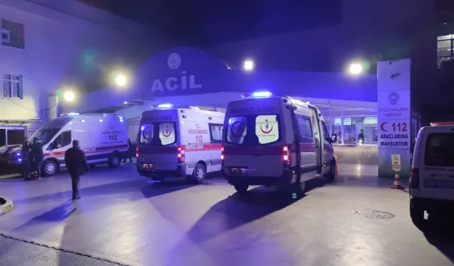 Denizli'de İşçilerin Üzerine Devrilen Forklift Can Aldı
