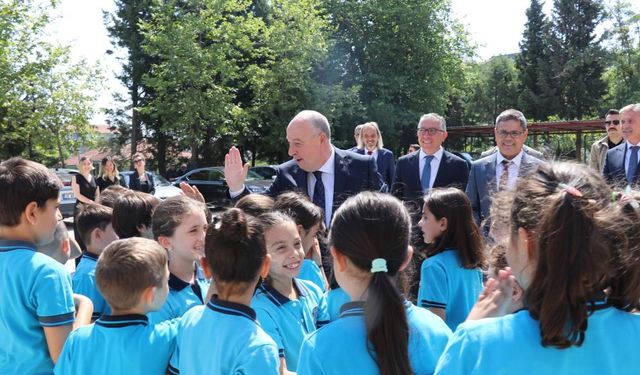 Vali Coşkun; "En Güçlü Silah Bilgi, En Büyük Düşman ise Tembellik ve Cehalettir"
