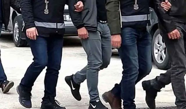 45 ilde FETÖ’ye yönelik düzenlenen operasyonlarda 178 şüpheli yakalandı