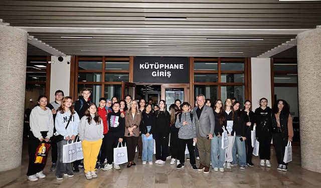 Kitap tutkunları Cumhuriyet’in 102. yılında bir araya geldi