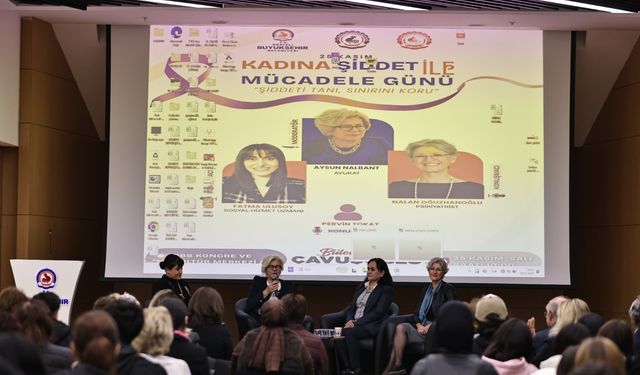 Kadın Meclisi’nin “Şiddeti Tanı, Sınırını Koru” paneli yoğun ilgiyle gerçekleşti