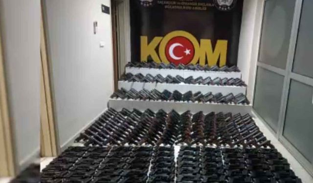 Denizli dahil 41 ilde silah kaçakçılarına operasyon, 135 şüpheli yakalandı