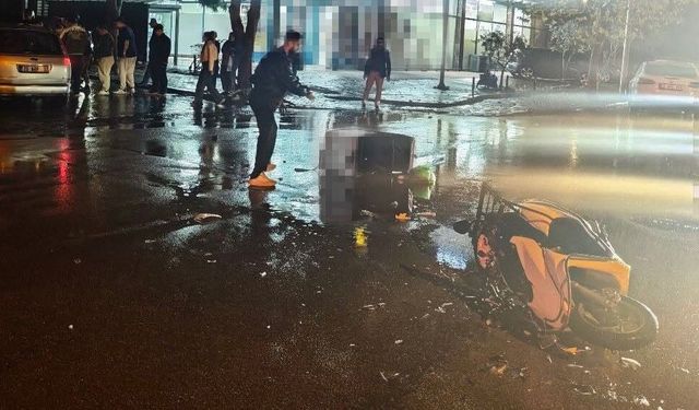 Yola kontrolsüz çıkan otomobil, motosikletle çarpıştı: 1 ölü