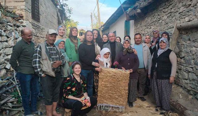 Çal'da keşfedilen benzersiz dokuma örneği: Mısır kapçığı hasır dokuma