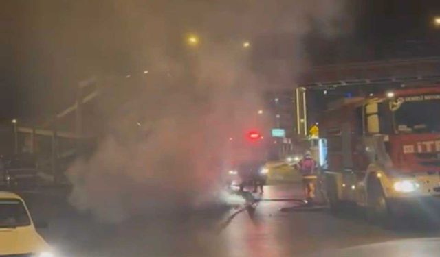 Çalışmayan elektrikli motosikletini üzerine benzin döküp yaktı