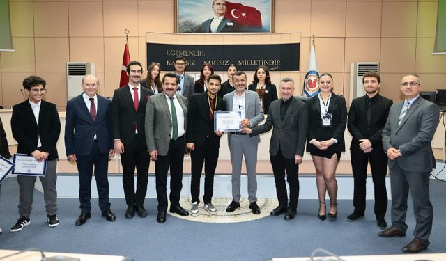 Büyükşehir’de meclis simülasyonu gerçekleştirildi
