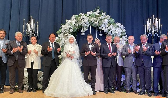 İbrahim Burak ile Esranur dünya evine girdi