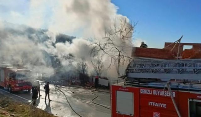 Denizli’de iş yerinde çıkan yangın korkuya neden oldu