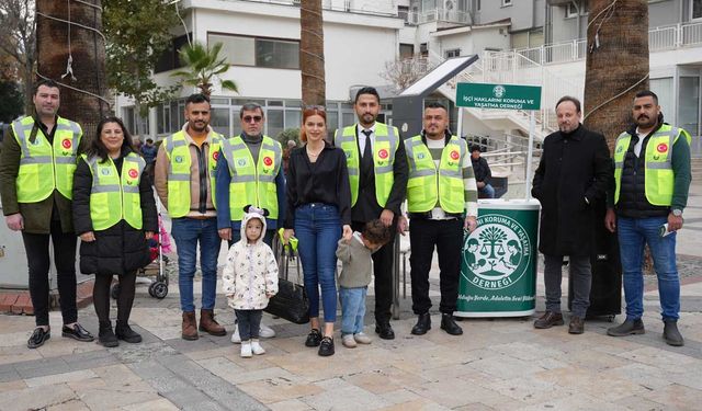 Denizli'de işçilerin hakları ve iş yerlerinde yaşadıkları sorunlara dikkat çekildi
