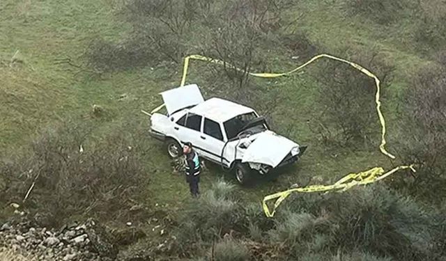 Yoldan çıkan otomobil şarampole devrildi; 1 ölü