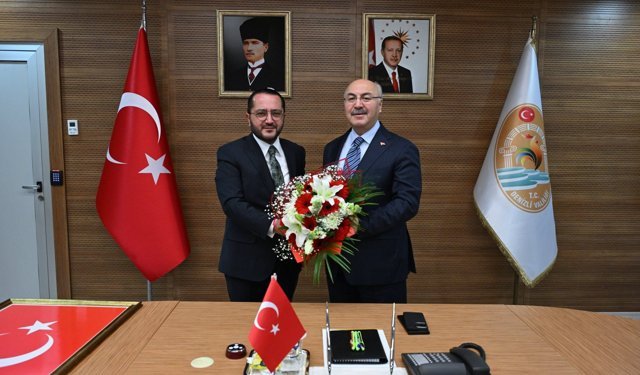 MHP’ DEN VALİ KÖŞGER’E HAYIRLI OLSUN ZİYARETİ