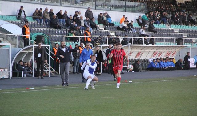 Denizli İdman Yurdunda teknik heyet görevi bıraktı