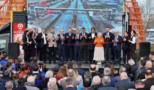 DBB Batı Ege GYO Yaya Üst Geçidi hizmete açıldı