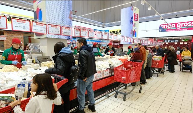 Ramazan Öncesi Denizli’de Alışverişin Merkezi Anpa Gross Oldu..