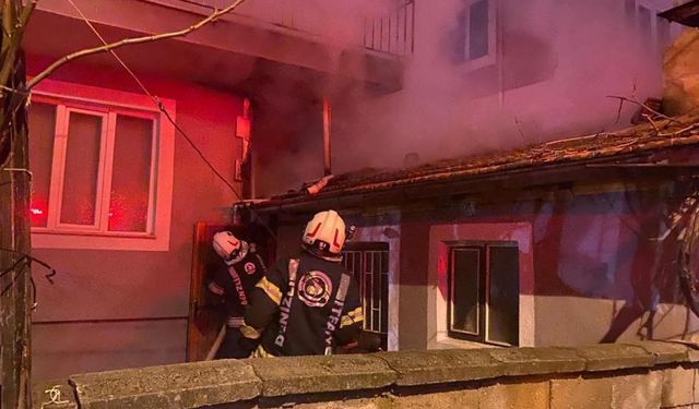 Denizli’de odunluk yangını korkuttu