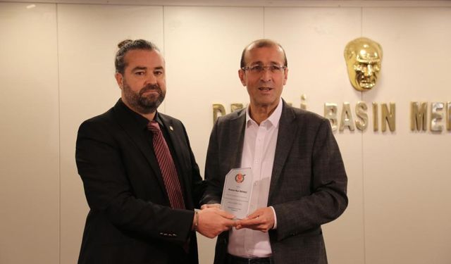 Denizli Gazeteciler Cemiyetinde devir teslim