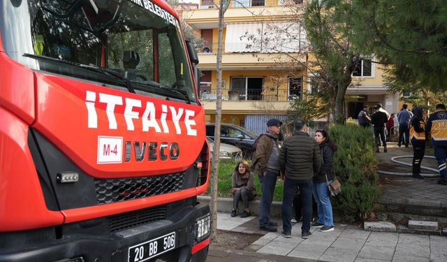 Denizli’de apartman dairesindeki yangın korkuttu