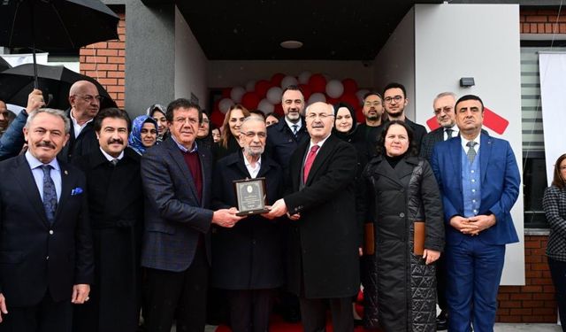 Denizli’de Valide Sultan Camii ve Sağlık Merkezi hizmete açıldı