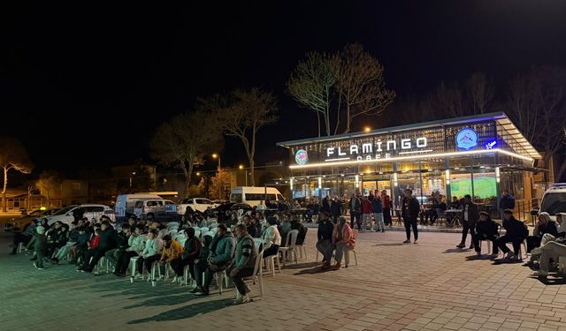 Çardak Meydanı’nda dev ekranda Futbol coşkusu yaşandı