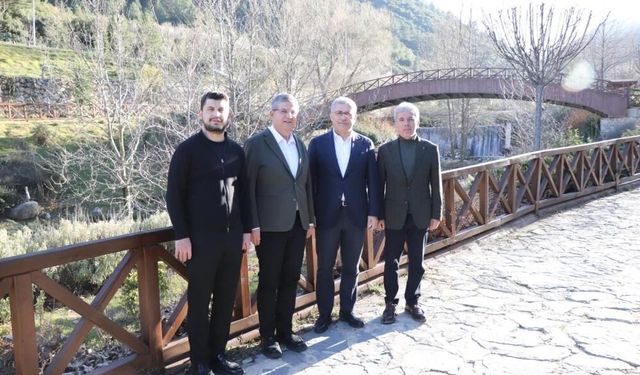 AK Partili Türkmen ve Subaşıoğlu’ndan Denizli’de "Eser Siyaseti" turu