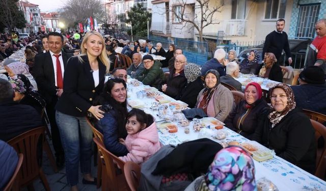 Merkezefendi Belediyesi Akkonak Mahallesi’nde iftar sofrası kurdu