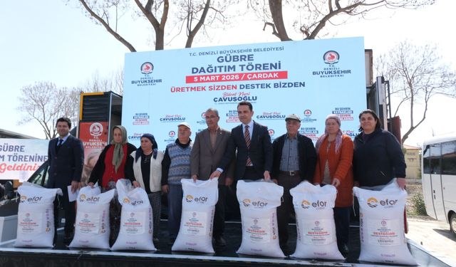Çardak’ta Gübre Desteği: 162 Üreticiye 721 Çuval Gübre Dağıtıldı
