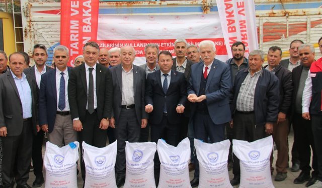 %75 Hibeli Nohut Tohumu : Borsa-20 Üreticilerle Buluştu