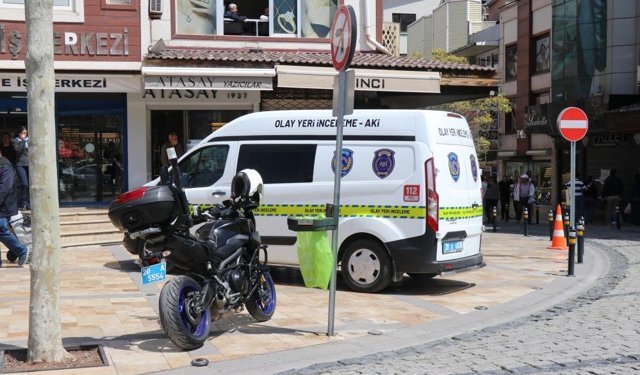 Döviz bürosunda silahlı kavgada 1 kişi yaralandı