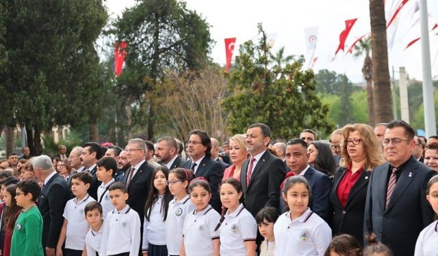 Denizli'de 23 Nisan coşkuyla kutlanıyor