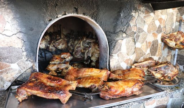 Denizli tandır kebabının kilo fiyatı 500 lira artarak 3 bin lira oldu